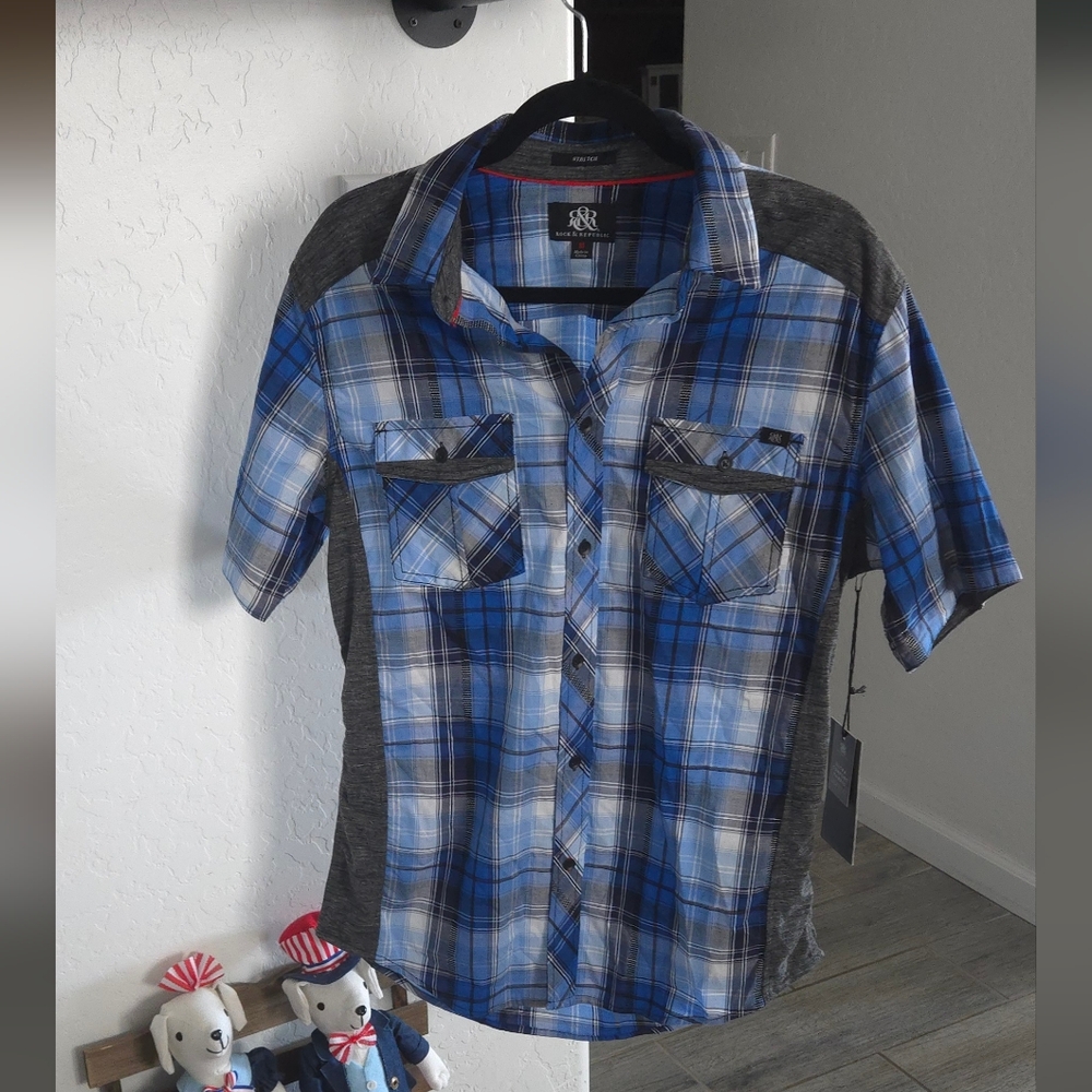 Rock & Republic Blue Plaid Short Sleeve Shirt with Red Trim